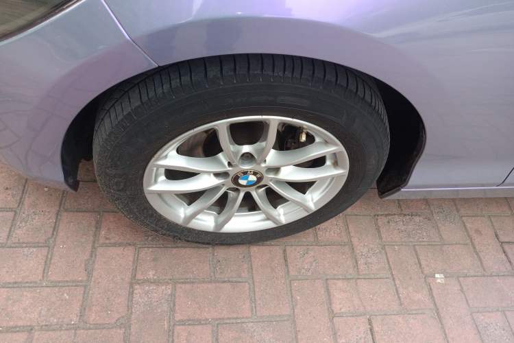 Used BMW 1 Series 2013 Facelifted 118i Leading Edition Exterior 7