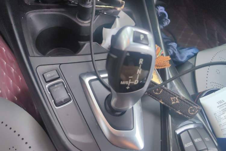Used BMW 1 Series 2013 Revised 116i Urban Edition Gear Lever