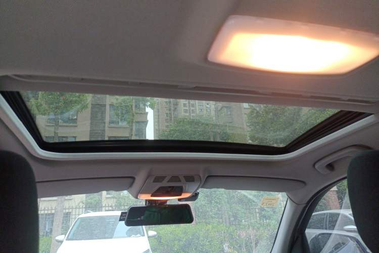 Used BMW 1 Series 2013 Facelifted 118i Leading Edition Headliner