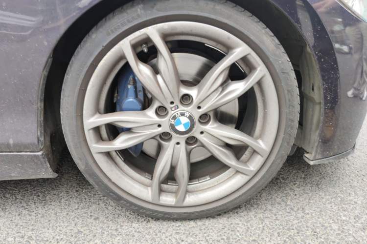 Used BMW 1 Series 2013 Facelift M135i 5-Door Version Right Front Wheel Hub