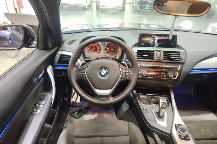 Used BMW 1 Series 2013 Facelift M135i 5-Door Version Steering Wheel