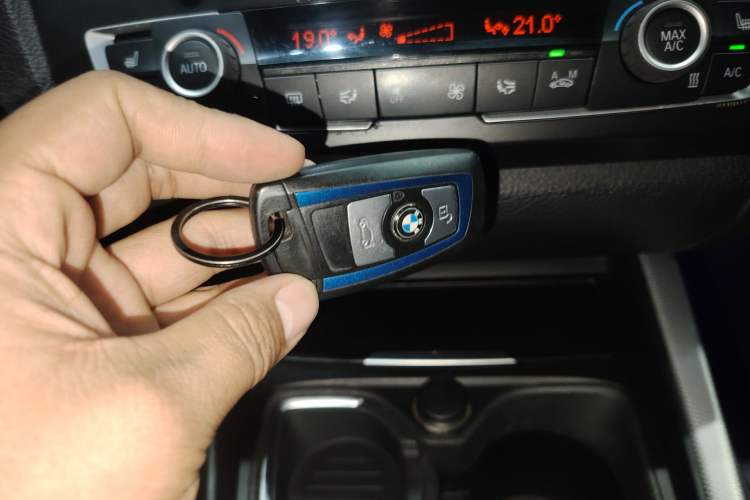 Used BMW 1 Series 2013 Facelift M135i 5-Door Version Vehicle Key