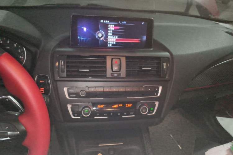 Used BMW 1 Series 2013 Revised 118i Sport Edition Audio And AC Panel