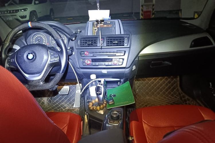 Used BMW 1 Series 2013 Facelifted 118i Leading Edition Center Console