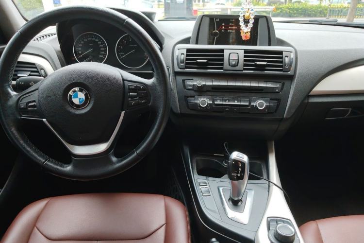 Used BMW 1 Series 2013 Revised 116i Leading Edition Center Console