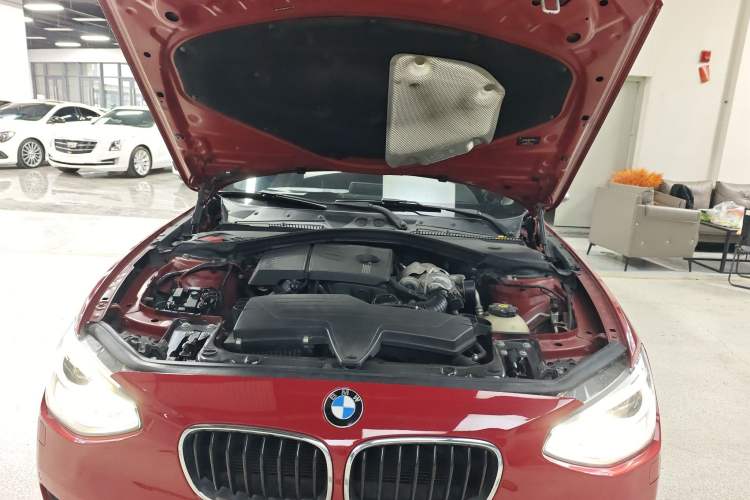 Used BMW 1 Series 2013 Revised 118i Sport Edition Engine Bay