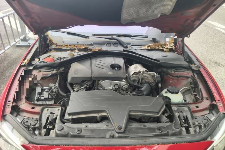 Used BMW 1 Series 2013 Revised 118i Sport Edition Engine Bay