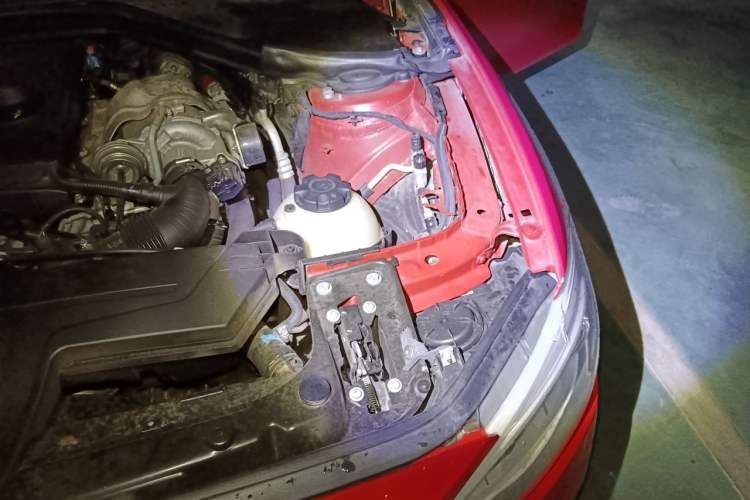Used BMW 1 Series 2013 Facelifted 118i Leading Edition Engine Bay Left
