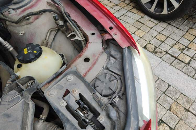 Used BMW 1 Series 2013 Revised 116i Leading Edition Engine Bay Left
