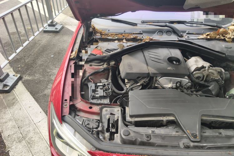 Used BMW 1 Series 2013 Revised 118i Sport Edition Engine Bay Right