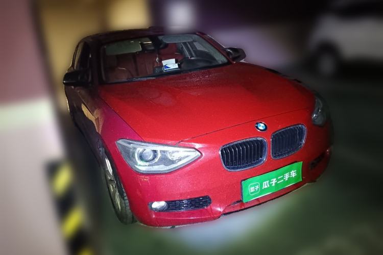 Used BMW 1 Series 2013 Facelifted 118i Leading Edition Front Right 45 Deg
