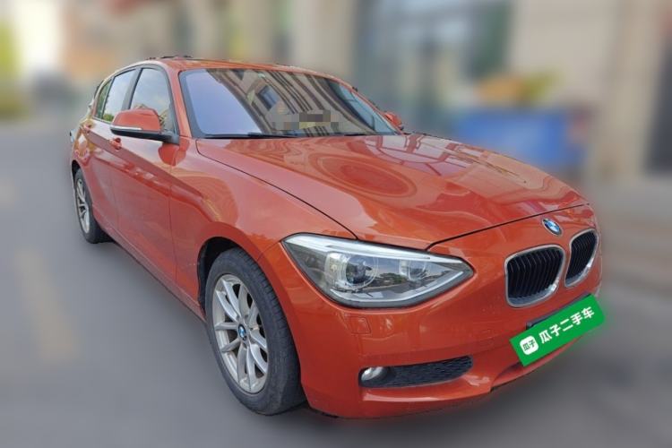 Used BMW 1 Series 2013 Facelifted 118i Leading Edition Front Right 45 Deg