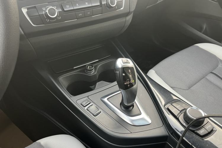 Used BMW 1 Series 2013 Revised 116i Urban Edition Gear Lever