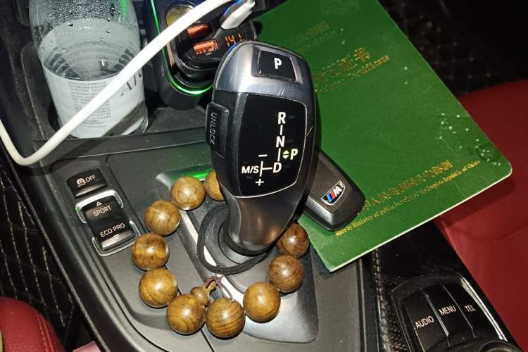 Used BMW 1 Series 2013 Facelifted 118i Leading Edition Gear Lever