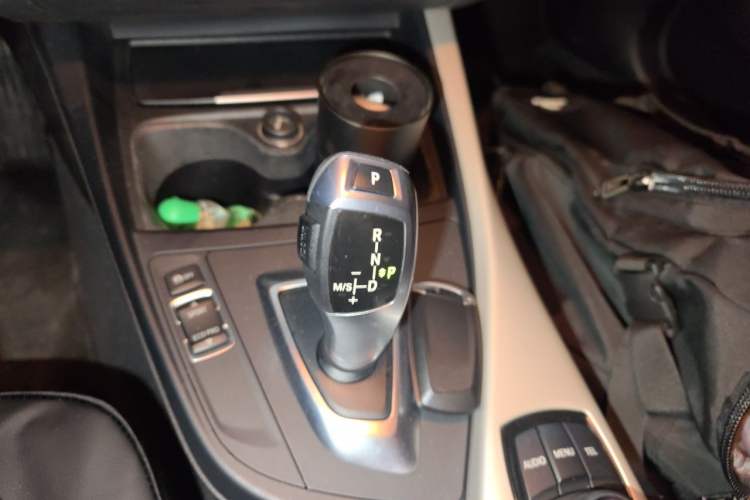 Used BMW 1 Series 2013 Revised 116i Leading Edition Gear Lever