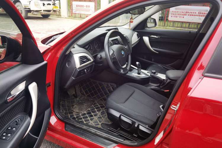 Used BMW 1 Series 2013 Revised 116i Leading Edition Interior 1