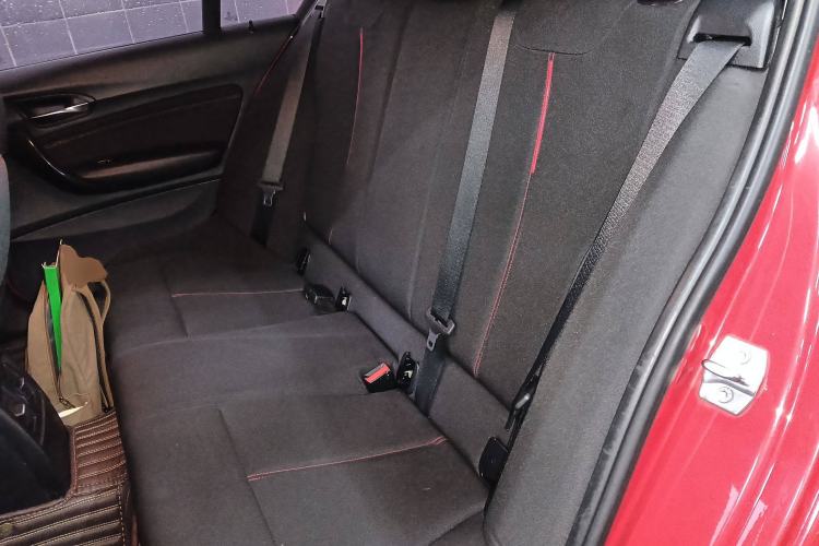 Used BMW 1 Series 2013 Revised 118i Sport Edition Interior 4