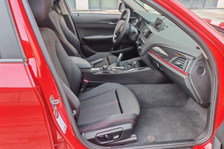 Used BMW 1 Series 2013 Revised 118i Sport Edition Interior 5
