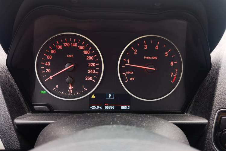 Used BMW 1 Series 2013 Revised 116i Leading Edition Odometer Close Up
