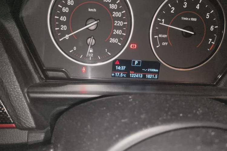 Used BMW 1 Series 2013 Revised 118i Sport Edition Odometer Close Up