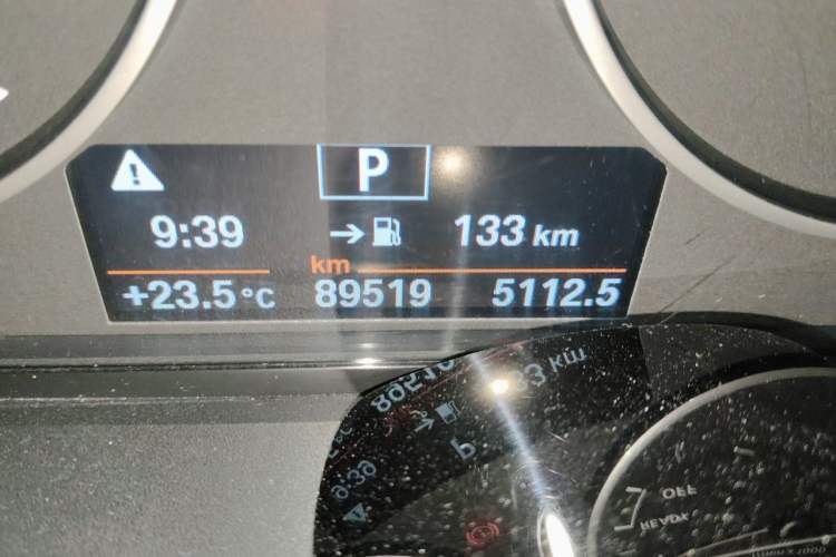 Used BMW 1 Series 2013 Facelifted 118i Leading Edition Odometer Close Up