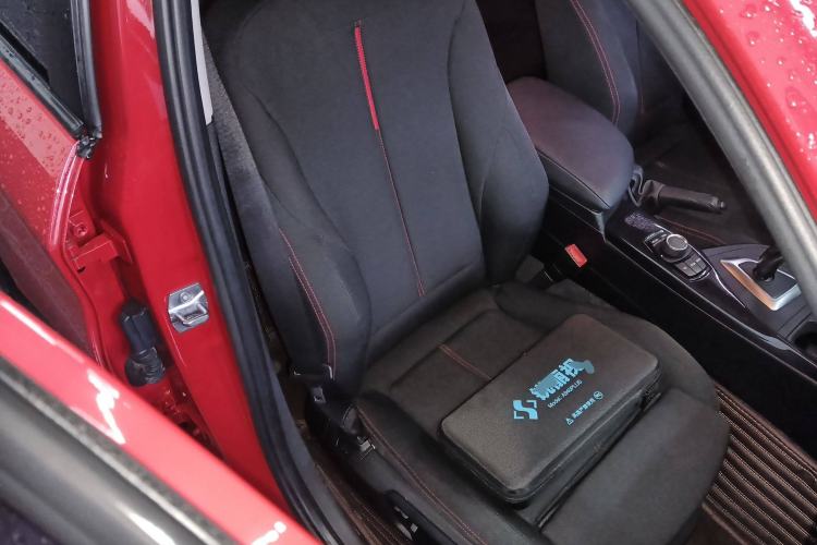 Used BMW 1 Series 2013 Revised 118i Sport Edition Right Front Seat