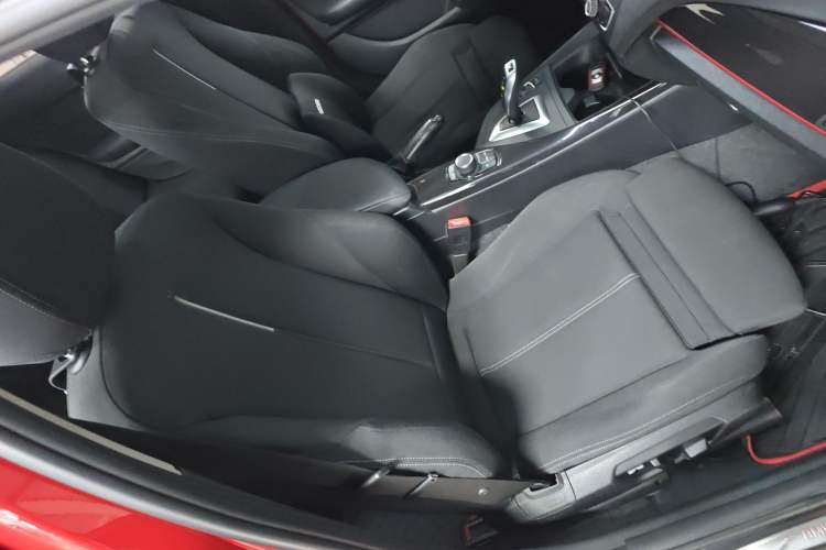 Used BMW 1 Series 2013 Revised 118i Sport Edition Right Front Seat
