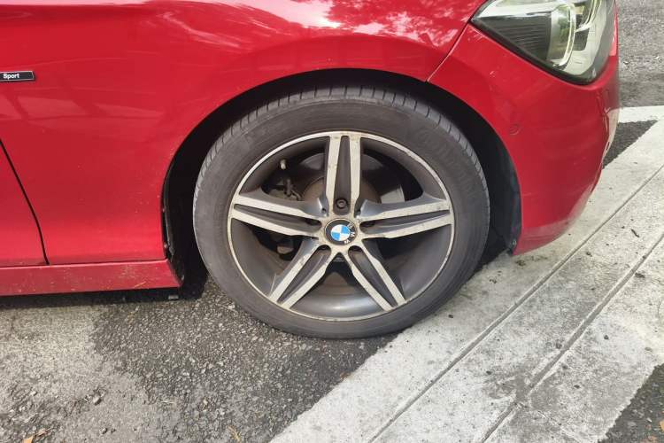 Used BMW 1 Series 2013 Revised 118i Sport Edition Right Front Wheel Hub