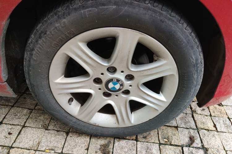 Used BMW 1 Series 2013 Revised 116i Leading Edition Right Front Wheel Hub