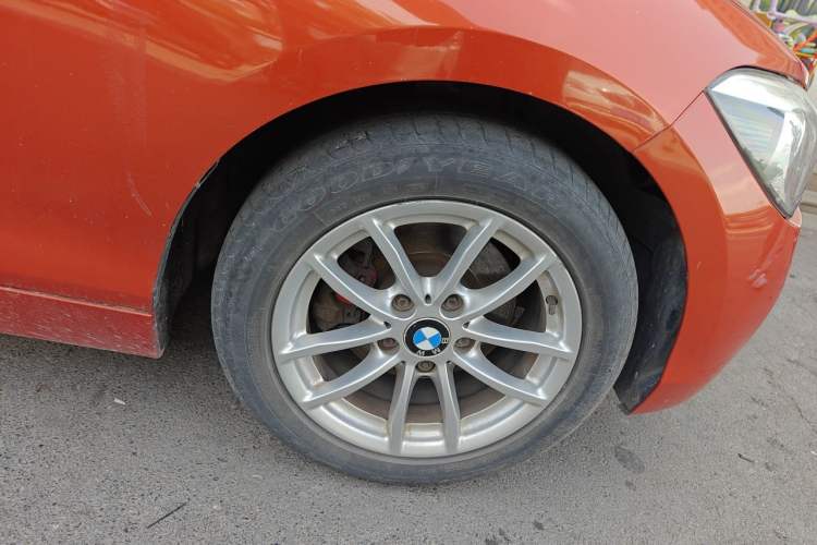 Used BMW 1 Series 2013 Facelifted 118i Leading Edition Right Front Wheel Hub