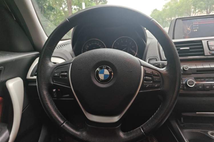 Used BMW 1 Series 2013 Facelifted 118i Leading Edition Steering Wheel