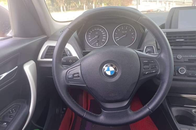 Used BMW 1 Series 2013 Facelifted 118i Leading Edition Steering Wheel