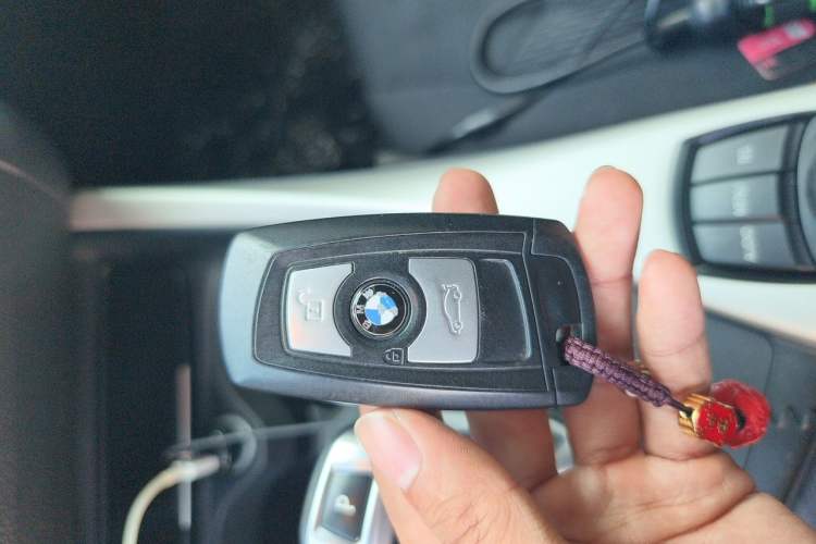 Used BMW 1 Series 2013 Facelifted 118i Leading Edition Vehicle Key