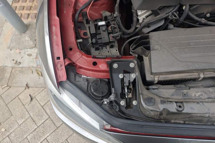 Used BMW 1 Series 2013 Revised 116i Urban Edition Engine Bay Right
