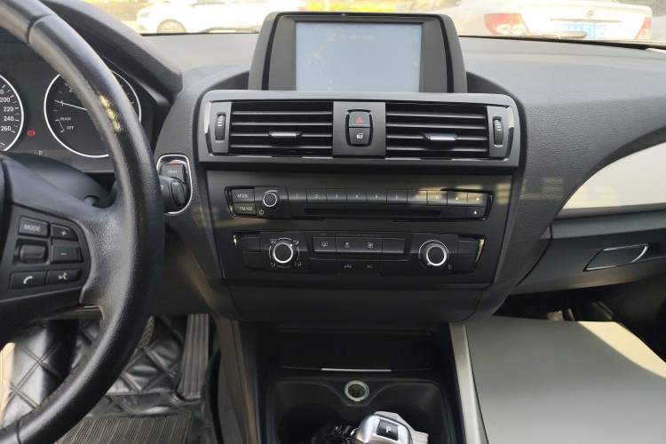 Used BMW 1 Series 2013 Revised 116i Leading Edition Audio And AC Panel