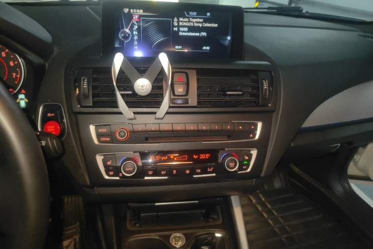 Used BMW 1 Series 2013 M135i 5-door model Audio And AC Panel