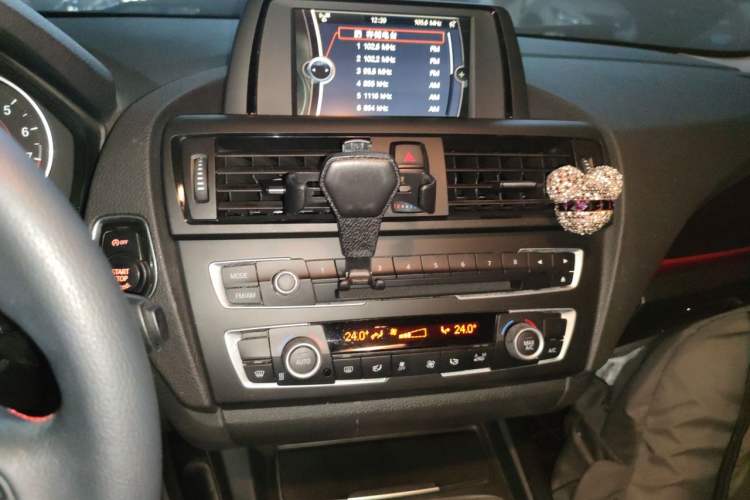 Used BMW 1 Series 2013 Revised 118i Sport Edition Audio And AC Panel