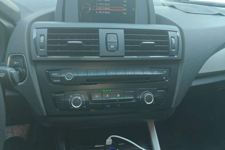 Used BMW 1 Series 2013 Revised 116i Leading Edition Audio And AC Panel