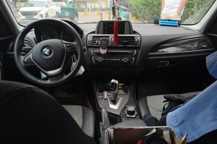 Used BMW 1 Series 2013 Revised 116i Urban Edition Center Console