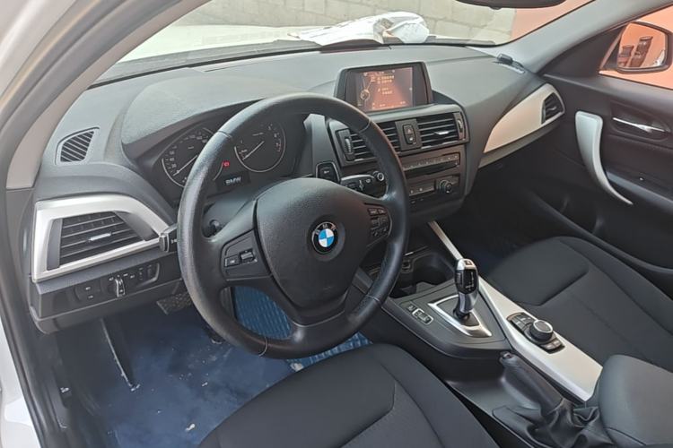 Used BMW 1 Series 2013 Revised 116i Leading Edition Center Console