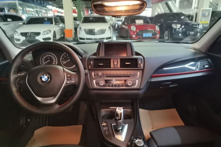 Used BMW 1 Series 2013 Revised 118i Sport Edition Center Console