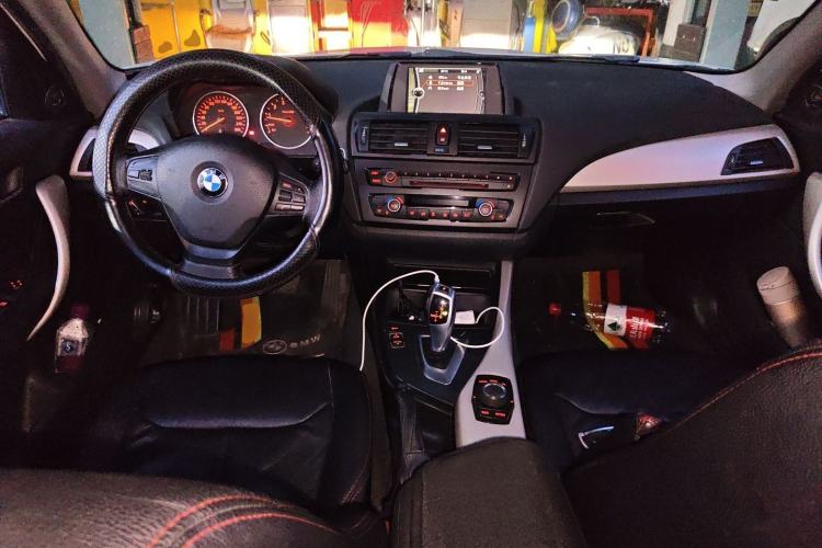 Used BMW 1 Series 2013 Facelifted 118i Leading Edition Center Console