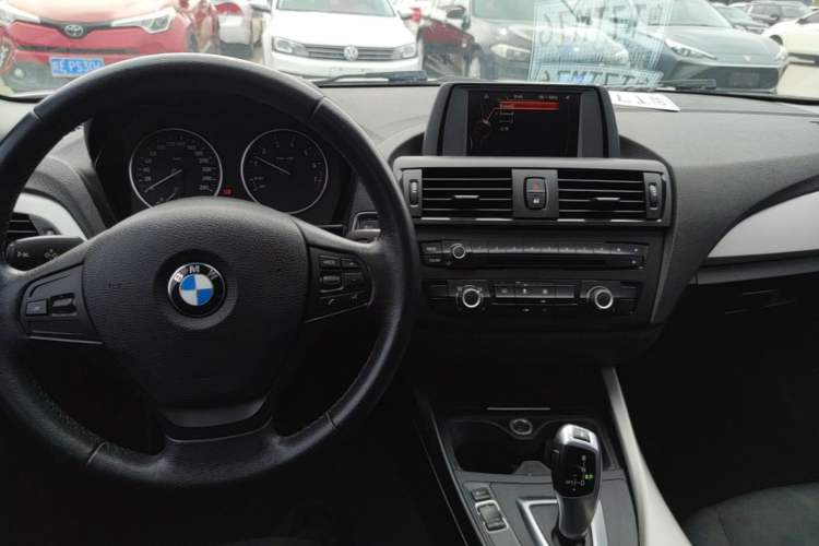 Used BMW 1 Series 2013 Revised 116i Leading Edition Center Console