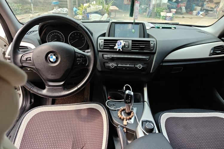 Used BMW 1 Series 2013 Revised 116i Leading Edition Center Console