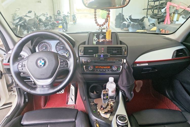 Used BMW 1 Series 2013 Revised 125i Sport Edition Center Console