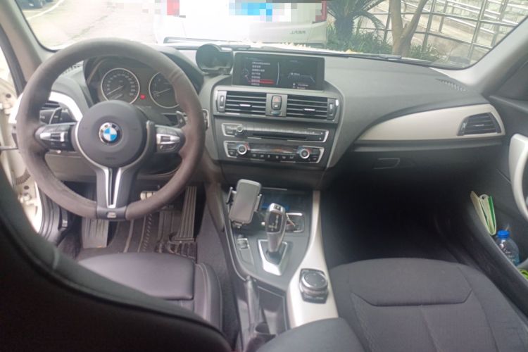 Used BMW 1 Series 2013 Facelifted 118i Leading Edition Center Console