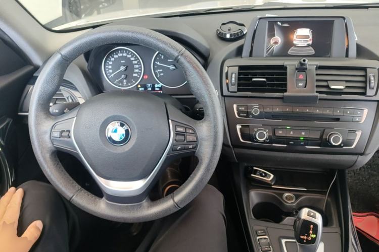 Used BMW 1 Series 2013 Revised 116i Leading Edition Center Console