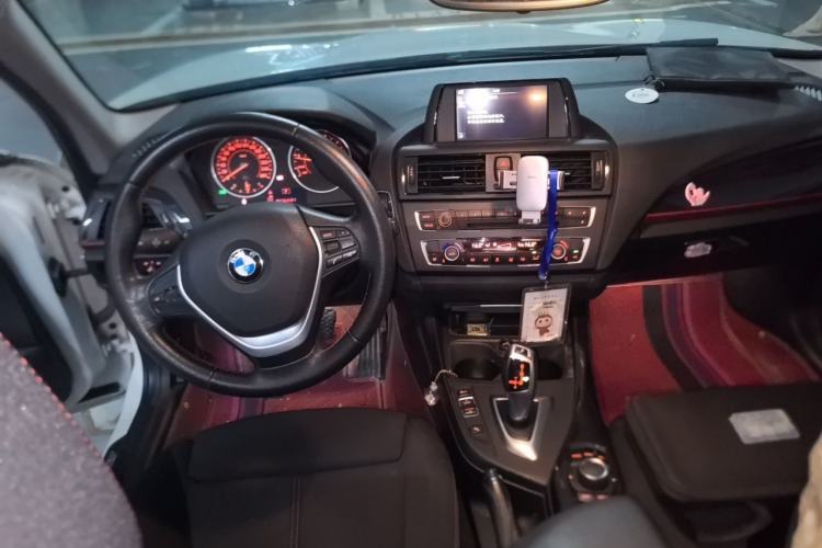 Used BMW 1 Series 2013 Revised 118i Sport Edition Center Console