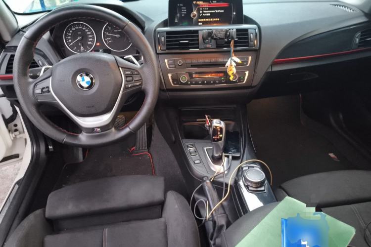 Used BMW 1 Series 2013 Revised 118i Sport Edition Center Console