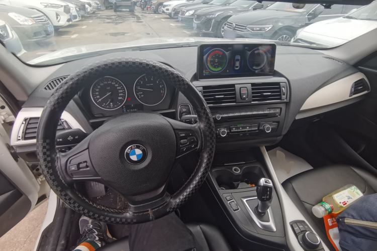 Used BMW 1 Series 2013 Revised 116i Leading Edition Center Console